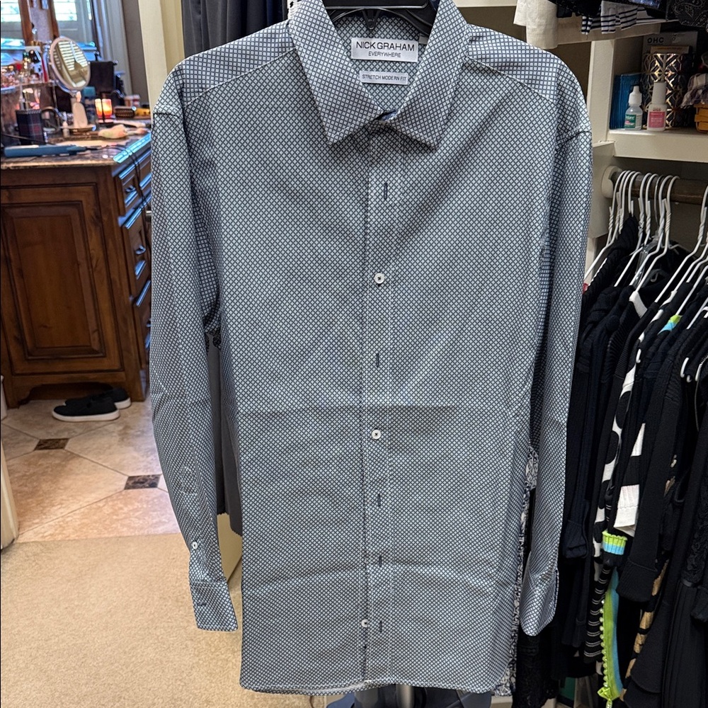 Men's Navy and White Dress Shirt. Size 16-161/2, 32-33. Worn once